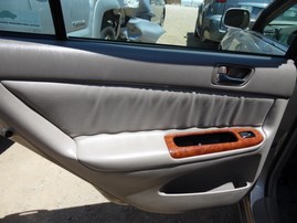 2004 TOYOTA CAMRY XLE GOLD 2.4L AT Z18168